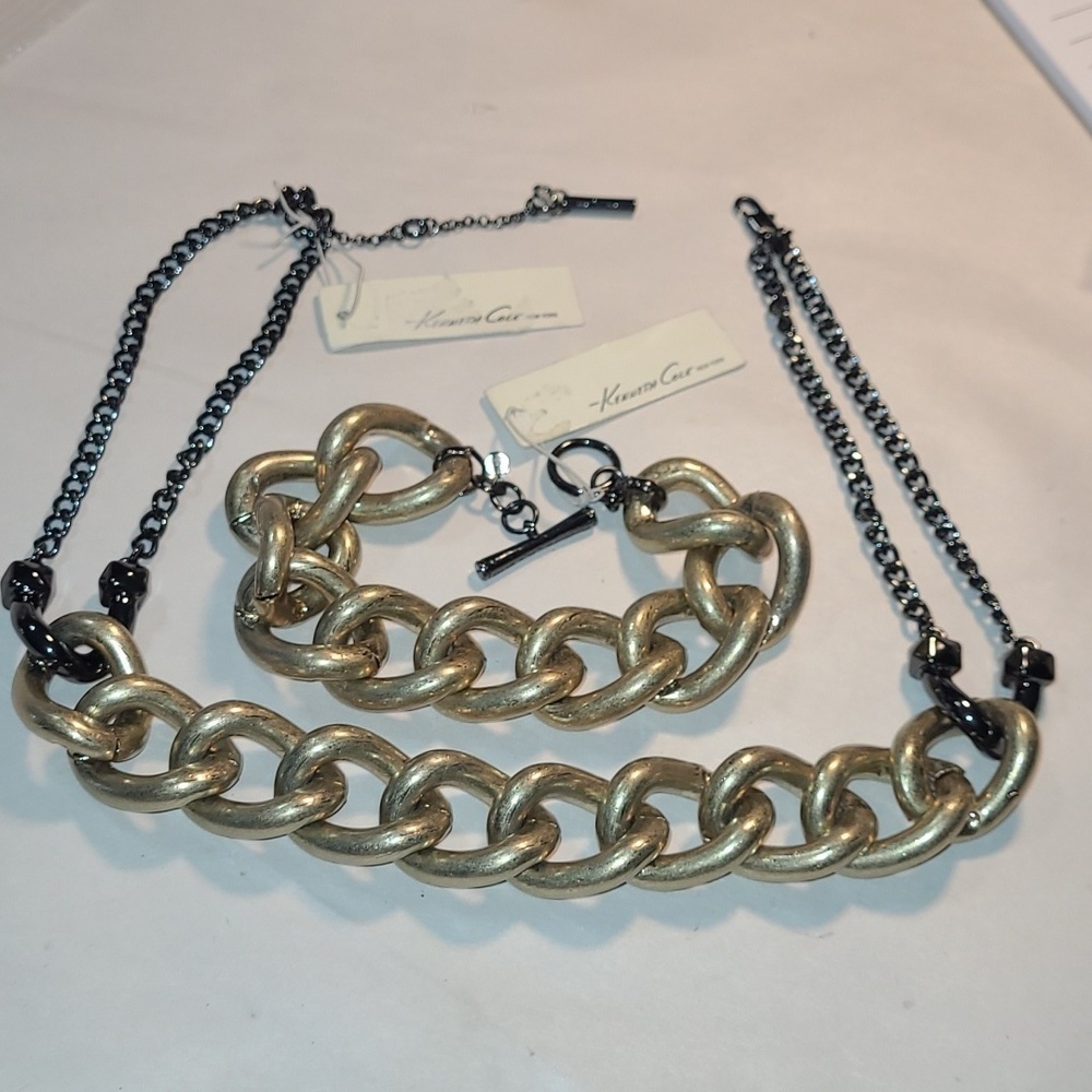 Women's Kenneth Cole New York Necklace and Bracelet NWT